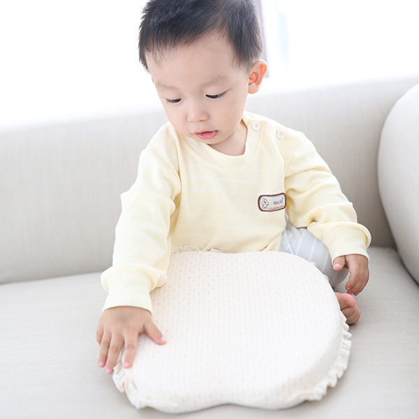 Baby head discount pillow walmart