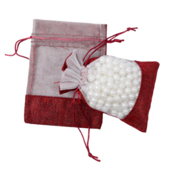 Packaging & Bag White PPNW & RED laminated PPNW<br>
Red PP rope sewed centre of top.<br>
Size: customized.<br>
Printing: customized