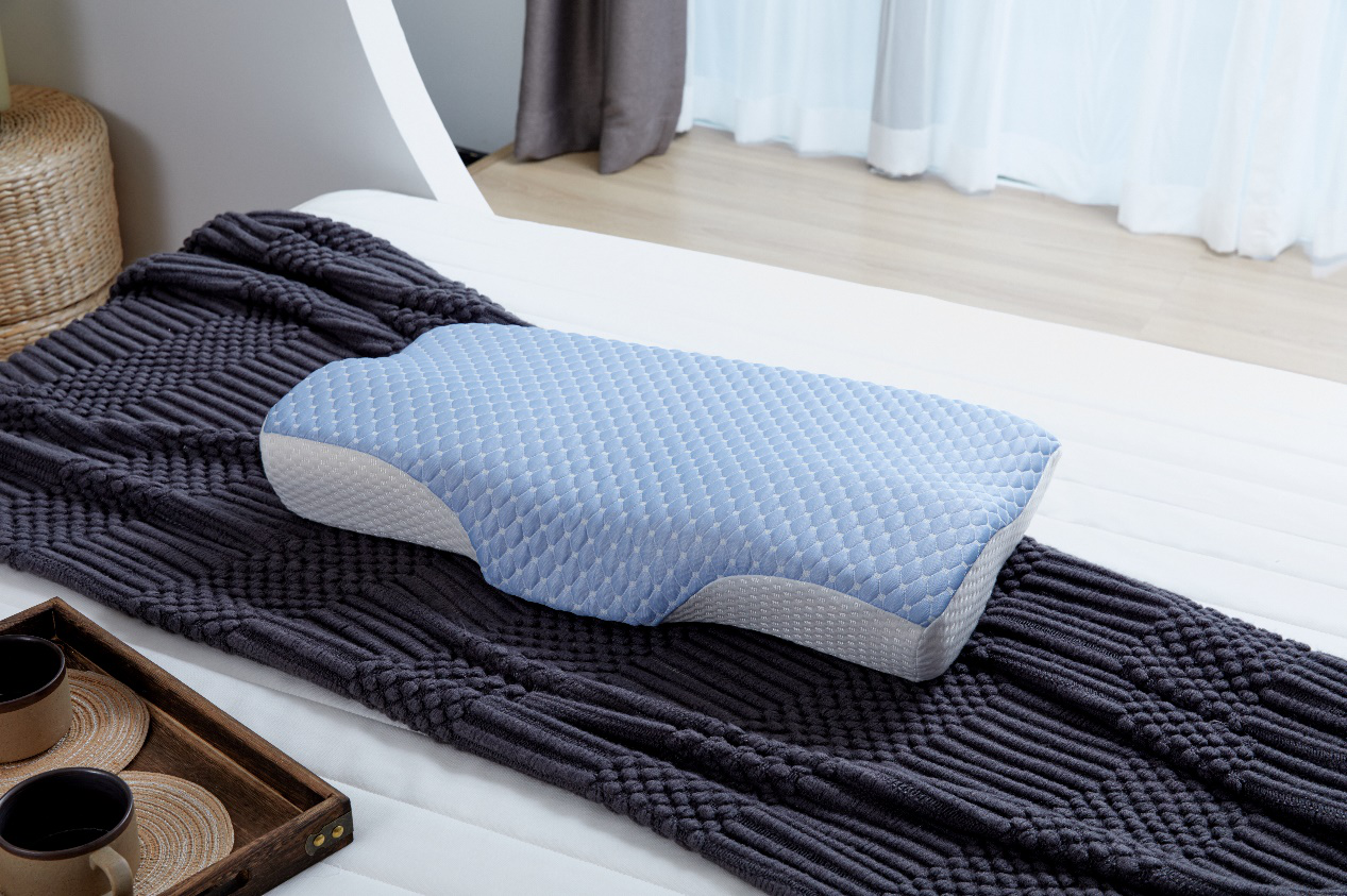 Curved Memory Foam Pillow